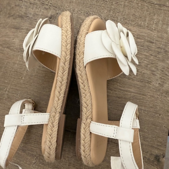 Janie & Jack Sandals Girls 8 - Picture 5 of 7